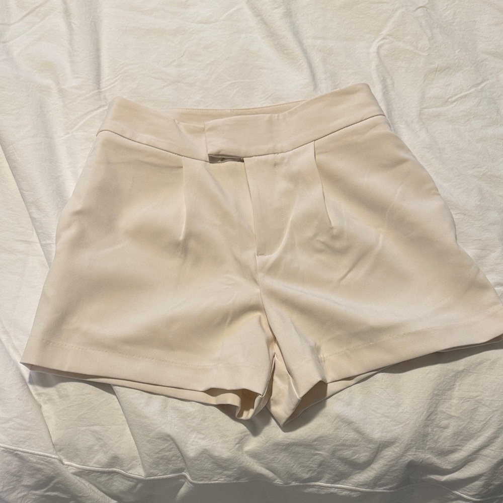 A new day Women's High Waist Cream Shorts